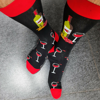 Calcetines con copas de vino