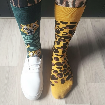 Calcetines Chita Jungle diseños verde y amarillo caña alta