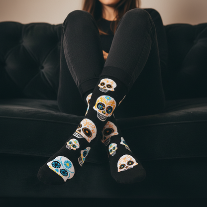 Calcetines Calaveras - Close-up femenino sofá terciopelo caña alta